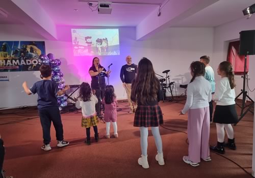 Bíblia com alegria - Crianças - Refuginho - Nosso Refúgio