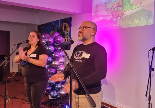 Bíblia com alegria - Crianças - Refuginho - Nosso Refúgio